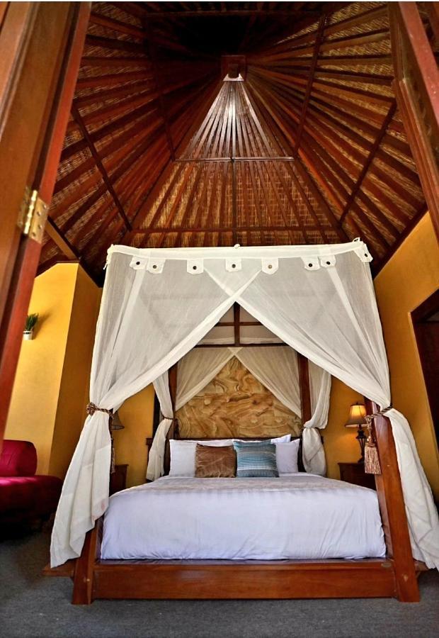 Balinese Villa In Берастаги Екстериор снимка